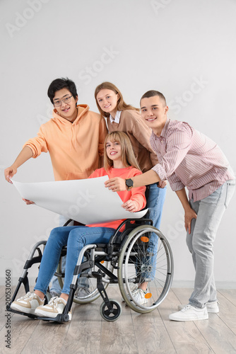 Group of teenagers with gir...