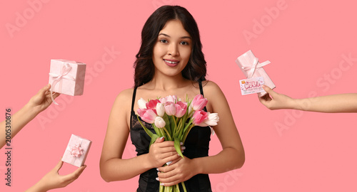 Beautiful young Asian woman...