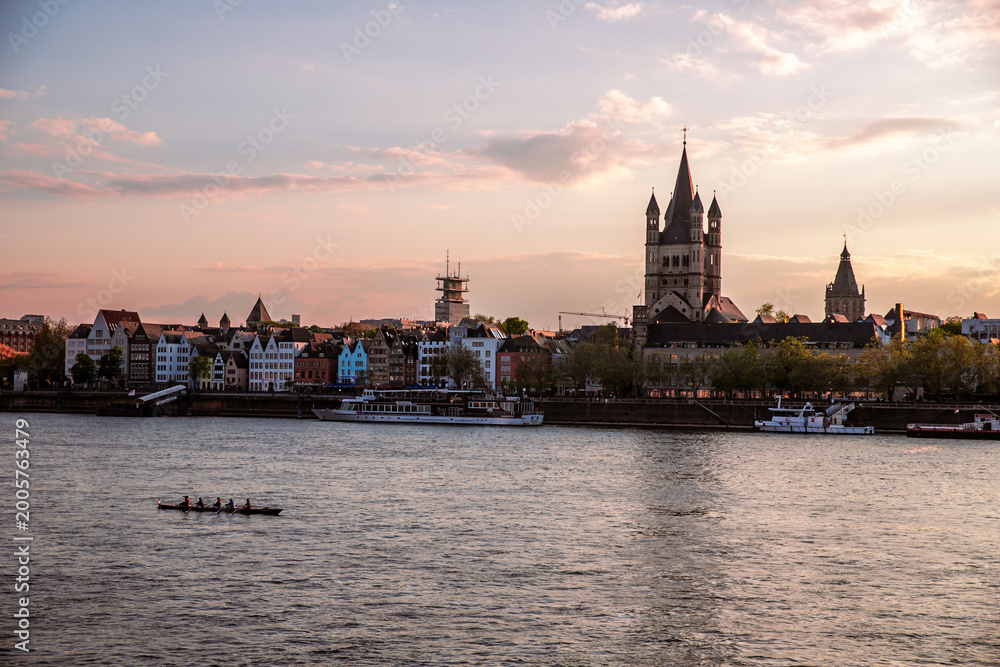 Fototapeta premium Cologne Old Town Skyline with Gross St. Martin Church, Germany