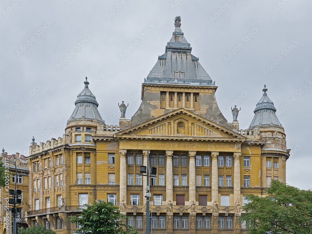 Fototapeta premium facade of a neoclassical building in Belvaros district, Budapest, Hungary 