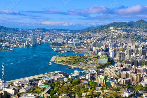 長崎港と街並み・鍋冠山展望台から・日中（長崎県・長崎市）