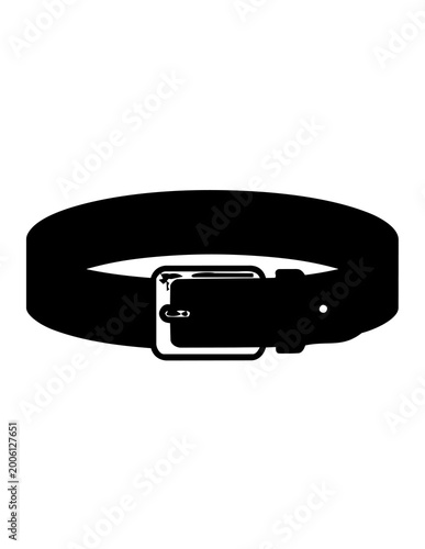 Fotografie Black leather belt with silver buckle.