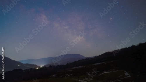 태백산 천제단 만항재 은하수 HDR 타임랩스, 겨울밤 하늘 제단 위 별빛 풍경