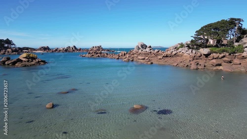 Vue aérienne de la Côte de Granit Rose en Bretagne - France