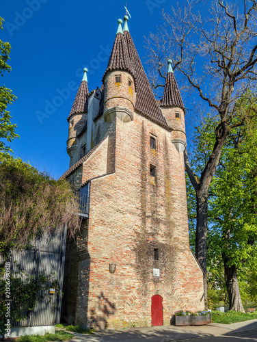 Fünfgrat Turm oder auch Fünffingerles Turm, Wehrturm der Augsburger Stadtmauer, Augsburg, Schwaben, Bayern, Deutschland, Europa