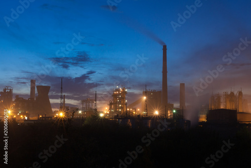 Fotografia The steel plant pollutes the air. Ecology