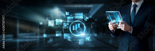 Foto Businessman working on digital screen with data science tools, data analytics an