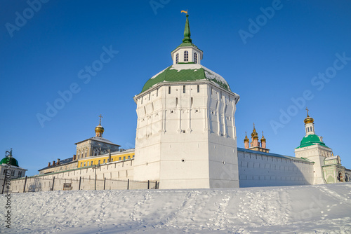 Canvas Print The ancient Pyatnitskaya (corner) tower
