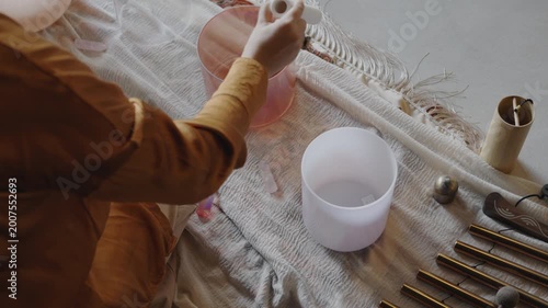 Crystal Singing Bowl Sound Healing – Relaxing Meditation and Mindfulness Background Sound healing bath