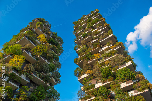 Milan home with plants on the terraces to combat pollution