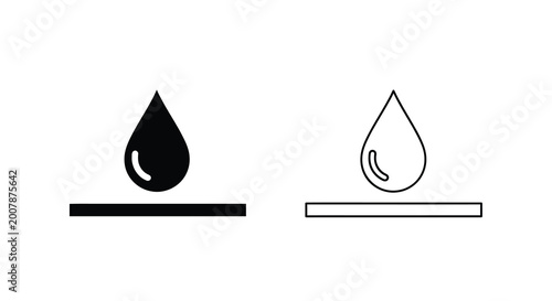 Tableau sur toile Water droplet contrast hydrophobic vs hydrophilic surfaces illustrated