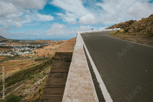 фотографія road to nowhere
