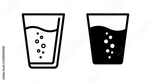Photos vector water glasses set on white background