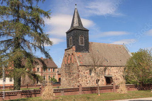 Feldsteinkirche im Flämingdorf Neuhof