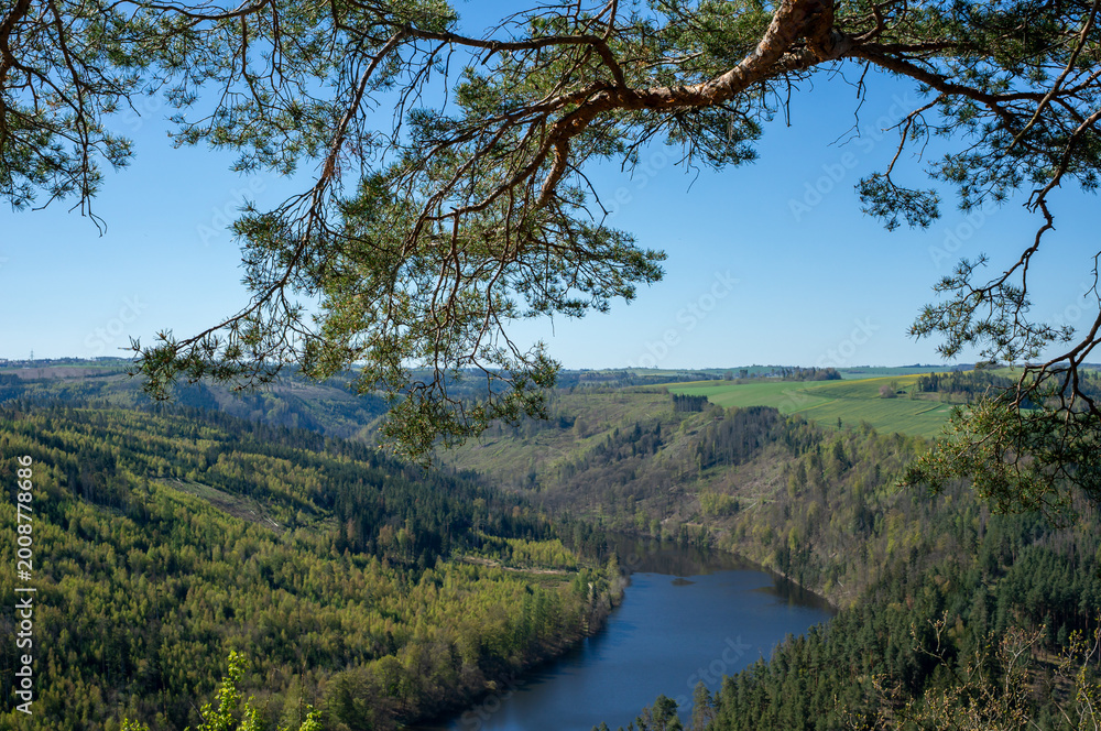 Fototapeta premium The Saale Loop is located in the Saale-Orla district in the Thuringian Forest. The starting point for the hike is Paska