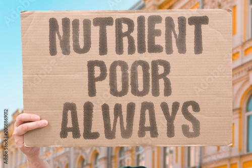 Foto "Nutrient Poor Always" Communities reliant on processed food supplies suffer consistently lower overall nutritional adequacy rates