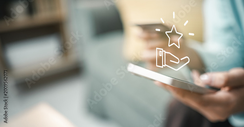 Canvas-taulu Customer using smartphone with reward icon represents redeem points, loyalty rewards, promo vouchers, cashback offers, and digital membership benefits in modern mobile shopping experiences