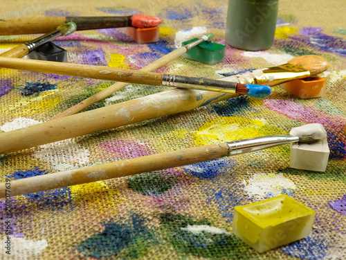 Canvastavla Various multi-colored spots of different shapes from paint brushes with gouache