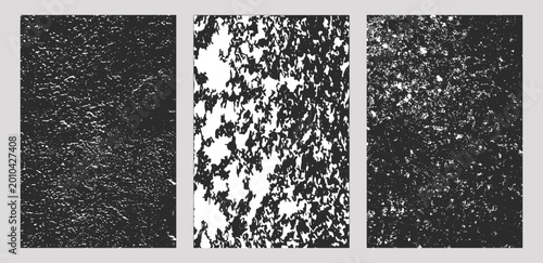 Cuadro en lienzo Set of three rectangular panels featuring distinct black-and-white textures, including fine-grained speckles, high-contrast abstract shapes, and coarse weathered stone-like patterns