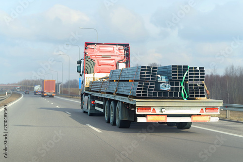 Tableau sur toile Freight truck loaded with building supplies