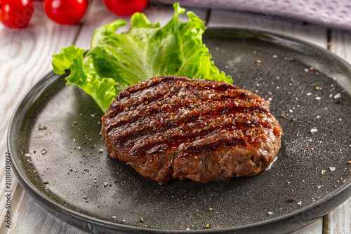 Photos Grilled beef cutlet minced meat