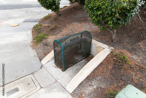 Billede på lærred Backflow preventor green cage