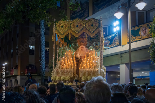 Photos procesión de semana santa, paso de la Virgen de la Esperanza en Huelva, España