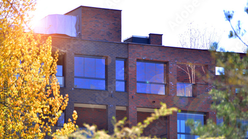 Foto European residential architecture harmonizing with nature