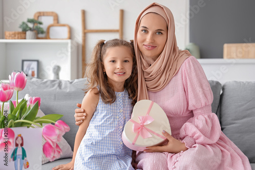 Little girl and her Muslim ...
