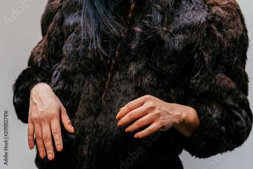 Fotografi Mujer blanca en traje de invierno
