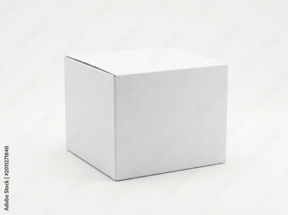 © mdnazirhossain - Small white paper cardboard box standing on surface © mdnazirhossain - Small white paper cardboard box standing on surface