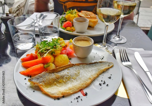 Obraz na plátne A gourmet lunch at the restaurant