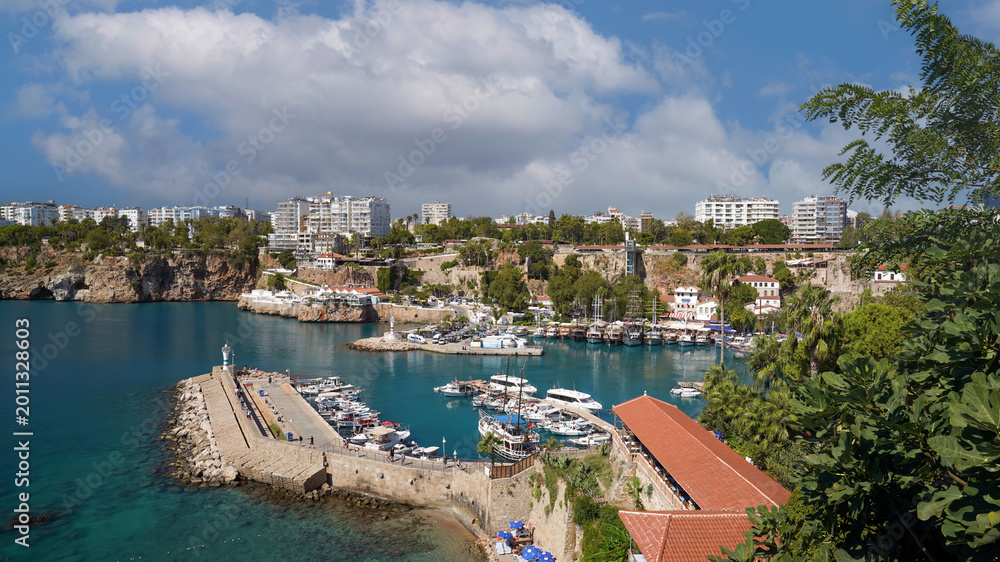 Obraz premium Kaleici Old Town, Antalya, Turkey. Marina and old harbor