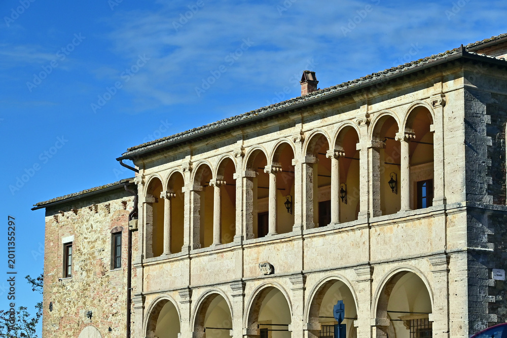 Naklejka premium Montepulciano, Casa Parrocchiale della Chiesa o Santuario della Madonna di San Biagio, Val d'Orcia, Toscana