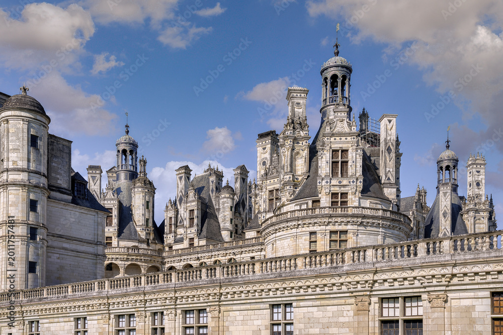 Fototapeta premium The Chateau de Chambord, in the Centre-Val de Loire region, is one of the most recognizable châteaus in the world due to its French Renaissance architecture.