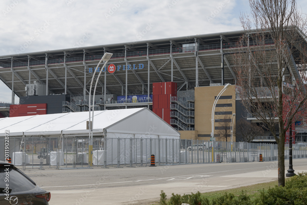 Fototapeta premium distant view of BMO Field, a stadium, from Nova Scotia Av, Exhibition Place, Toronto