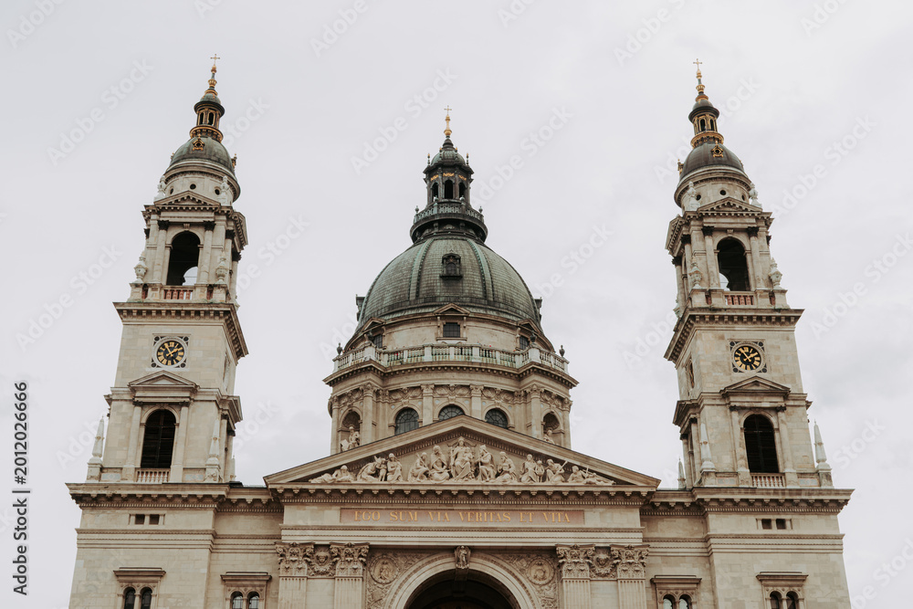 Fototapeta premium Facade of St. Stephen’s Basilica in Budapest, Hungary, during daytime