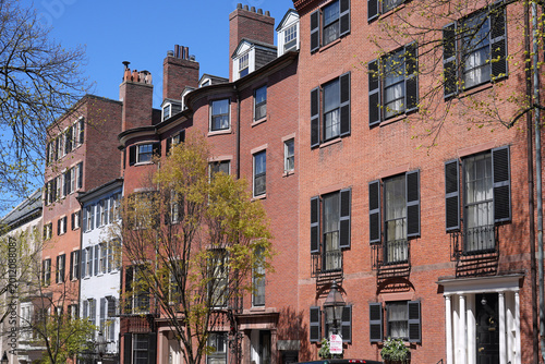 Foto Old apartment buildings or townhouses, Beacon Hill area of Boston, Massachusetts