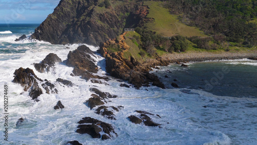 Canvastavla Powerful Ocean Waves Crashing Over Rugged Rocks at Byron Bay Coastline