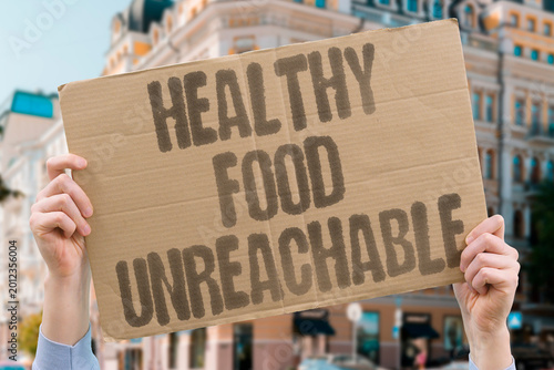 Εκτύπωση καμβά "Healthy Food Unreachable" Grocery deserts force poor communities to rely on processed food alternatives