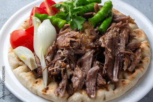 Traditional Turkish Kuzu Ta...