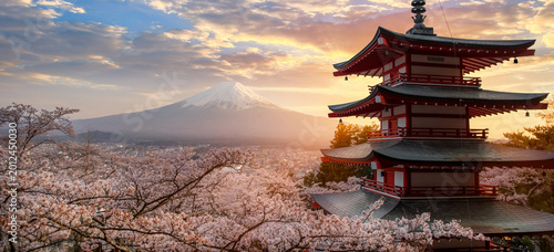 Canvas Print Fujiyoshida, Japan Beautiful view of mountain Fuji and Chureito pagoda at sunset
