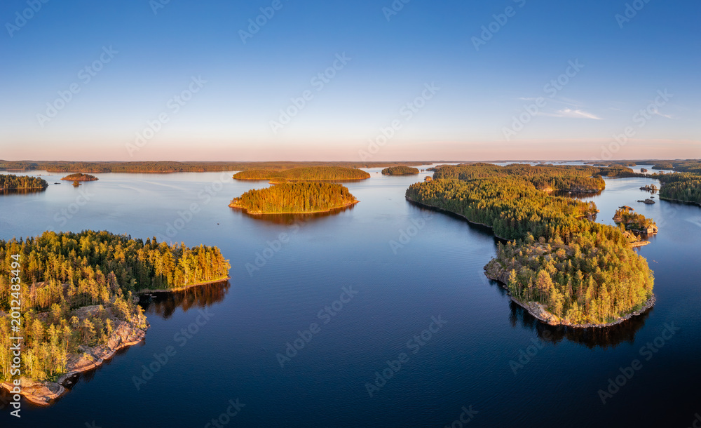 Obraz premium sunset over the lake