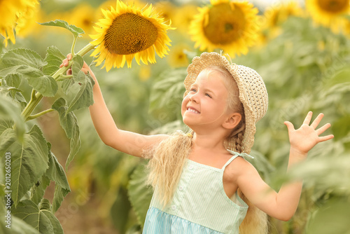 Cute little girl with summe...