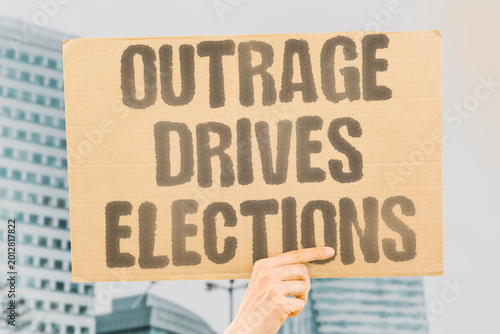 Quadro su tela "Outrage Drives Elections" Platforms that maximize user engagement inadvertently amplify politically polarizing electoral content