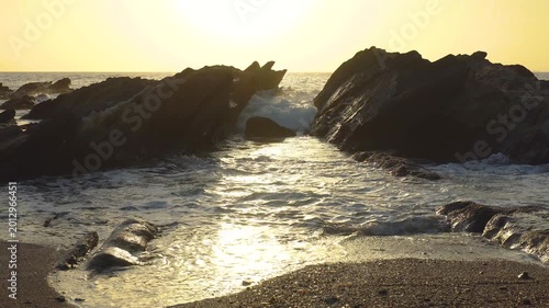 三浦市・城ヶ島の夕暮れの海岸