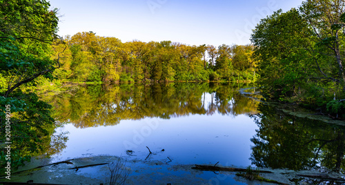 Fotografía Matthiessen Lake Tranquil View in Matthiessen State Park Illinois