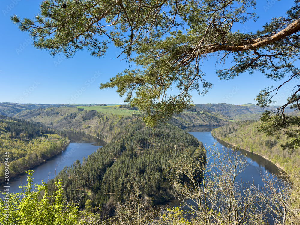 Fototapeta premium The Saale Loop is located in the Saale-Orla district in the Thuringian Forest. The starting point for the hike is Paska in the Spring