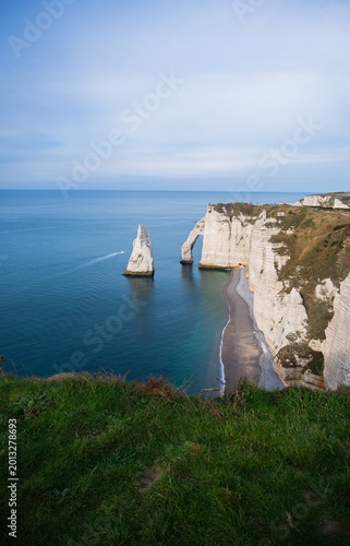 Fotografie Scenic view on white chalk cliffs in Etretat, on the Alabaster Coast on the English Channel, Normandy, France