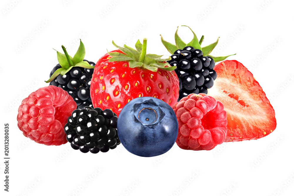 Fototapeta premium Mix of fresh berries on transparent background
